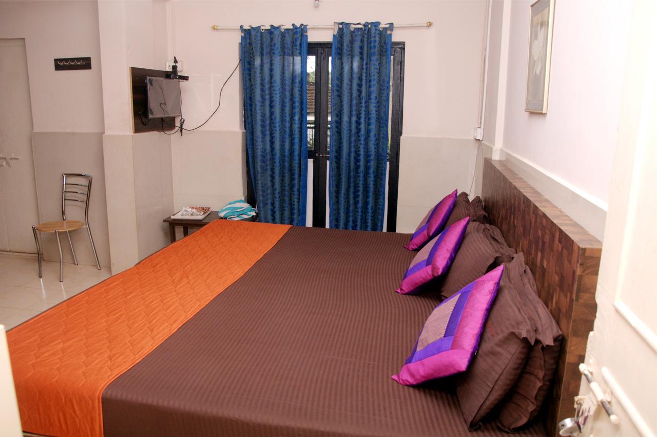 Travo Suites Panjim Panadzsi Kültér fotó