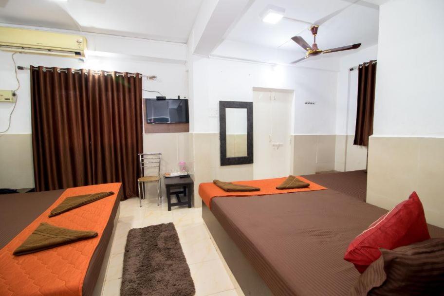 Travo Suites Panjim Panadzsi Kültér fotó